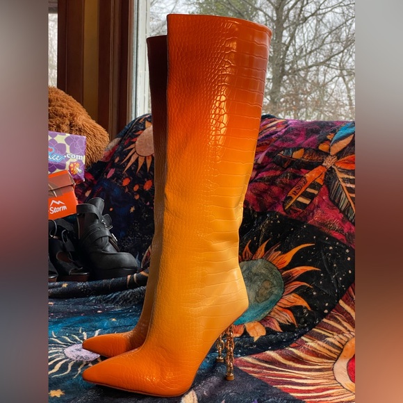 Simmi London Shoes - SIMMI London Sexy orange ombre snakeskin boots,gold chain link stiletto heel, 7